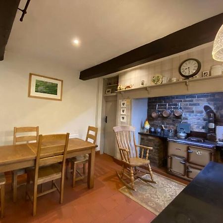 Farmhouse Cottage Set In Beautiful Countryside Oswestry Dış mekan fotoğraf